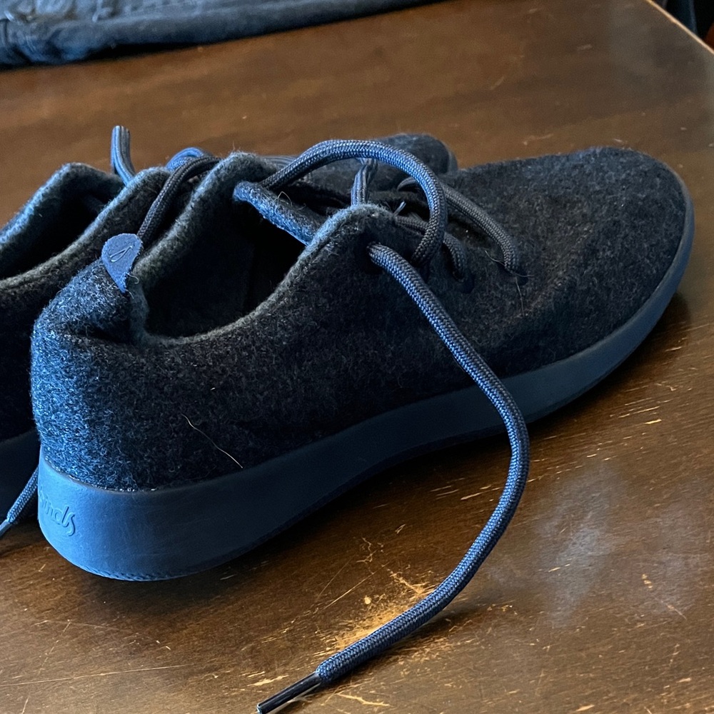 Allbirds Woman’s Cozy Wool Sneakers in Navy - Picture 3 of 11